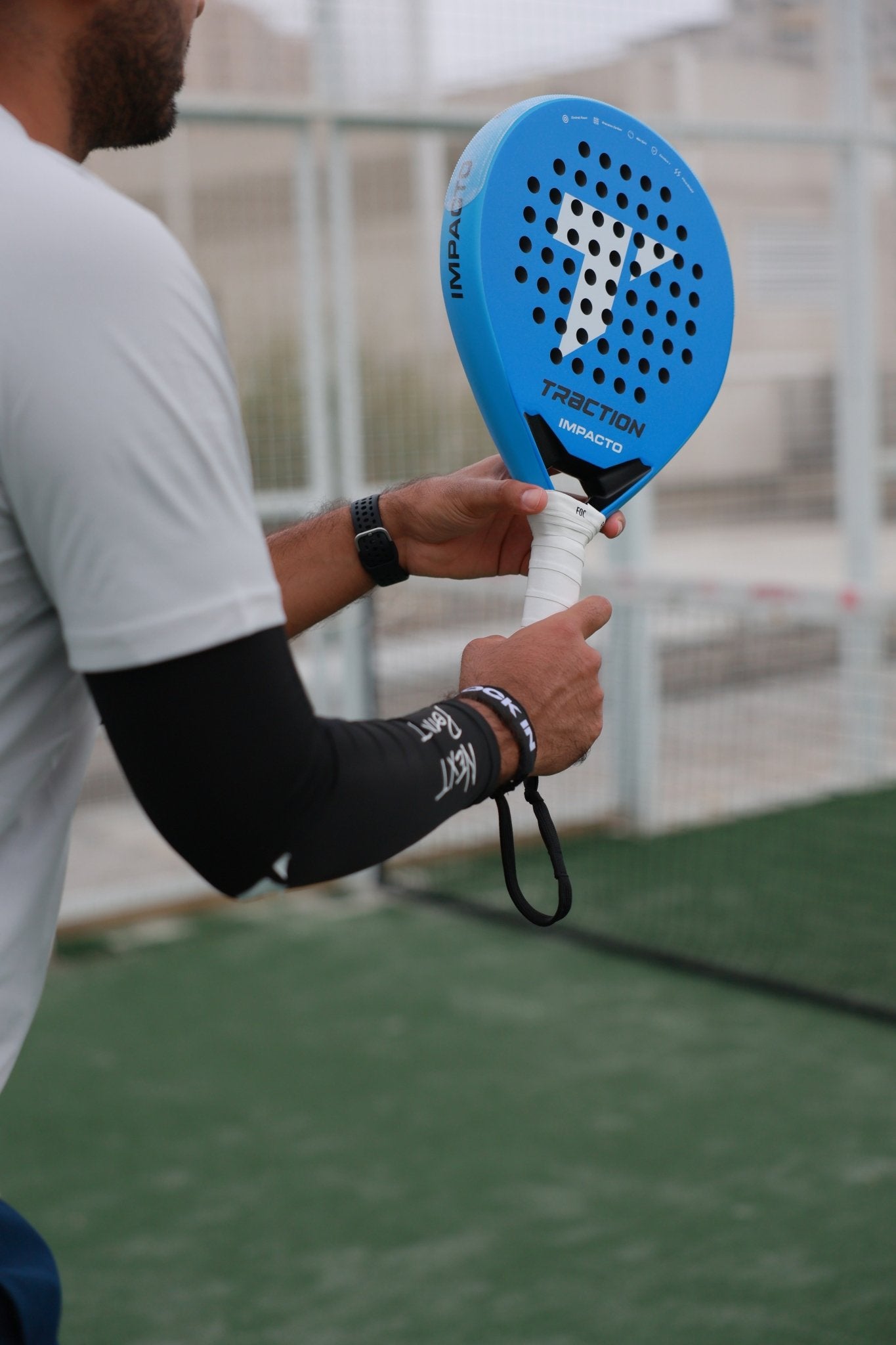 IMPACTO - Round Padel Racket - Traction