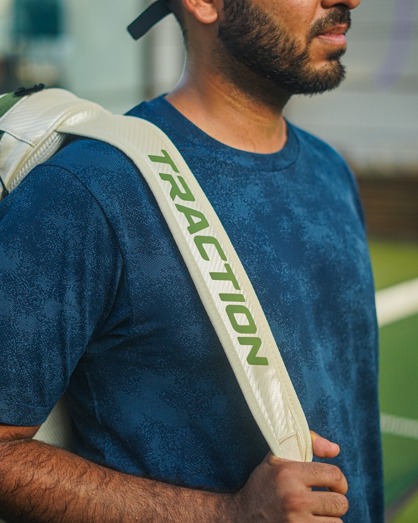 THE SLING BAG - Traction