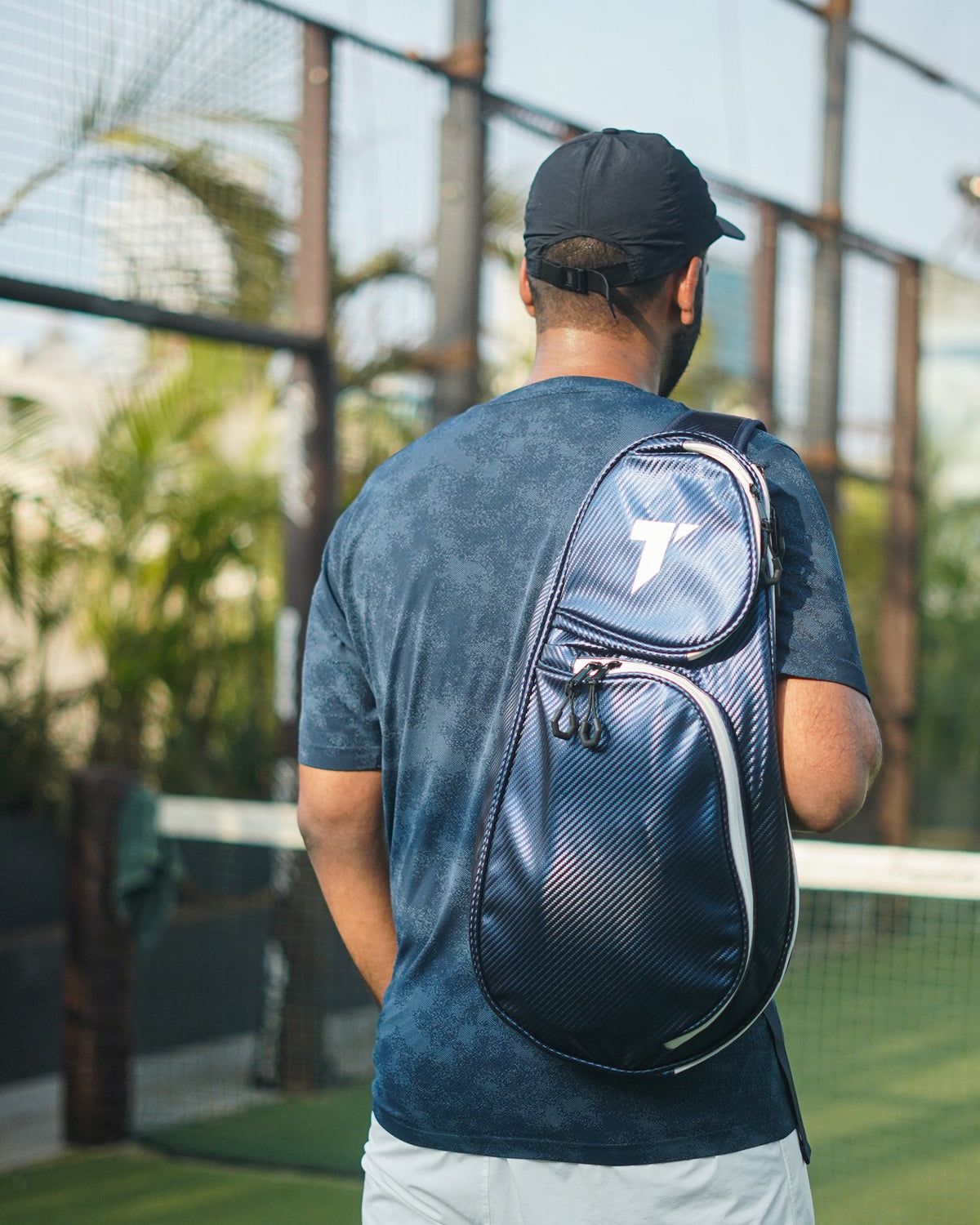 THE SLING BAG - Traction