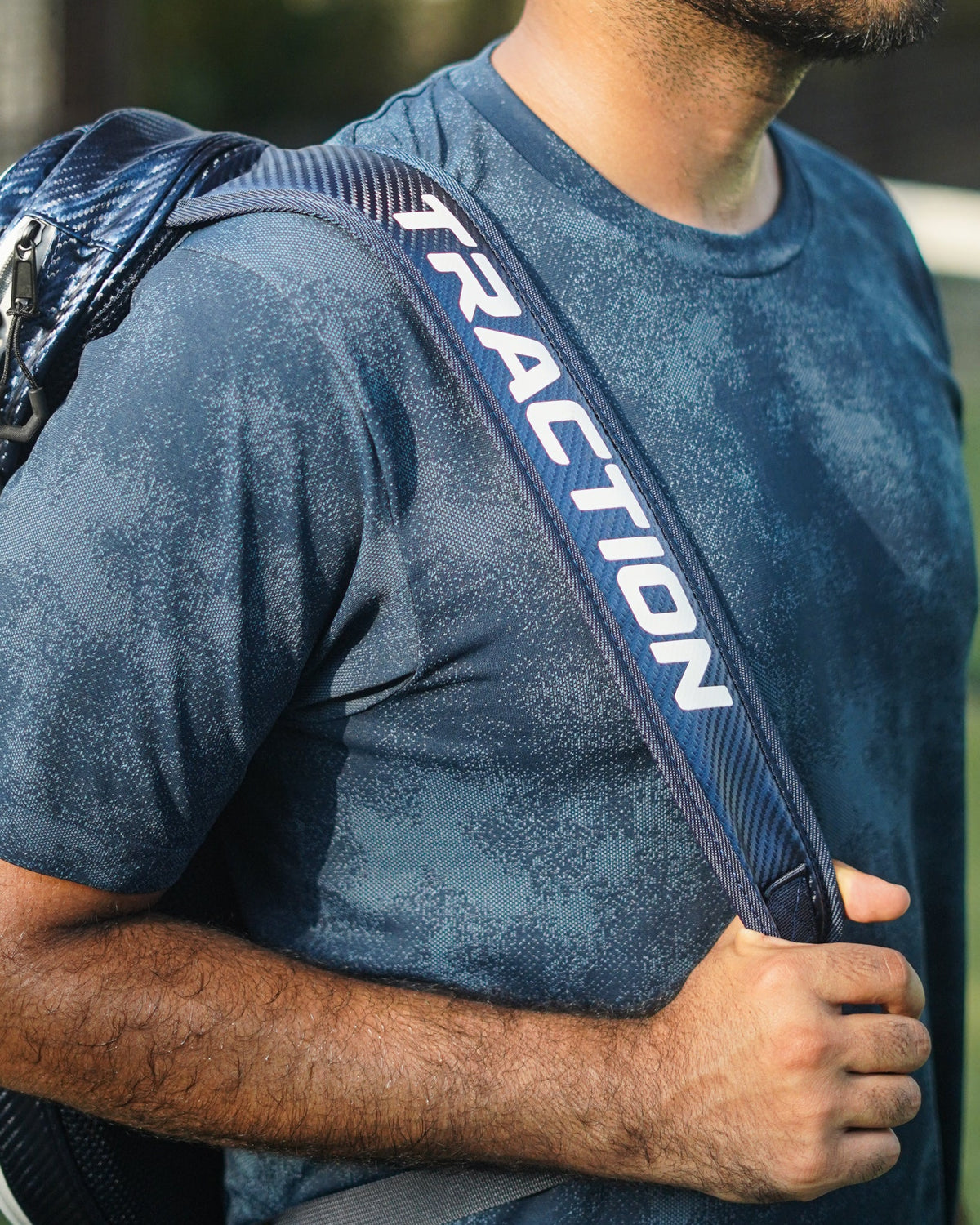 THE SLING BAG - Traction